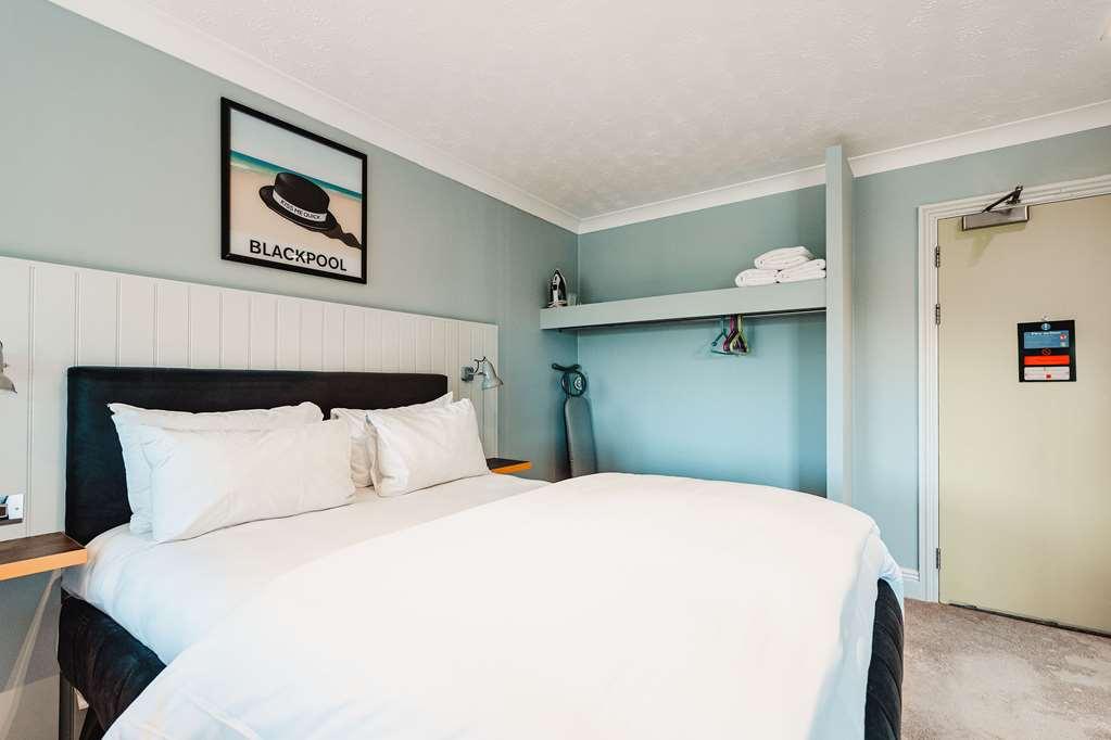 Village Hotel Blackpool Zimmer foto